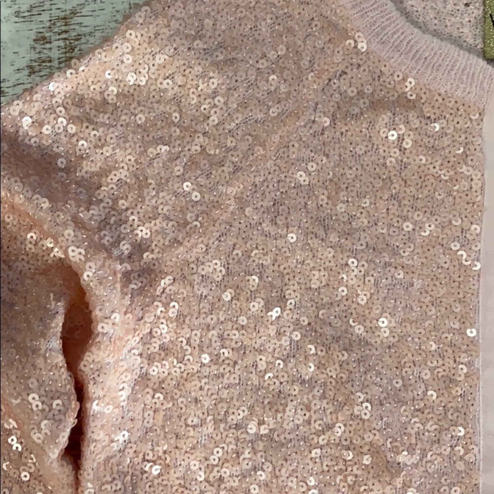 Sweater - Picture 2 of 6